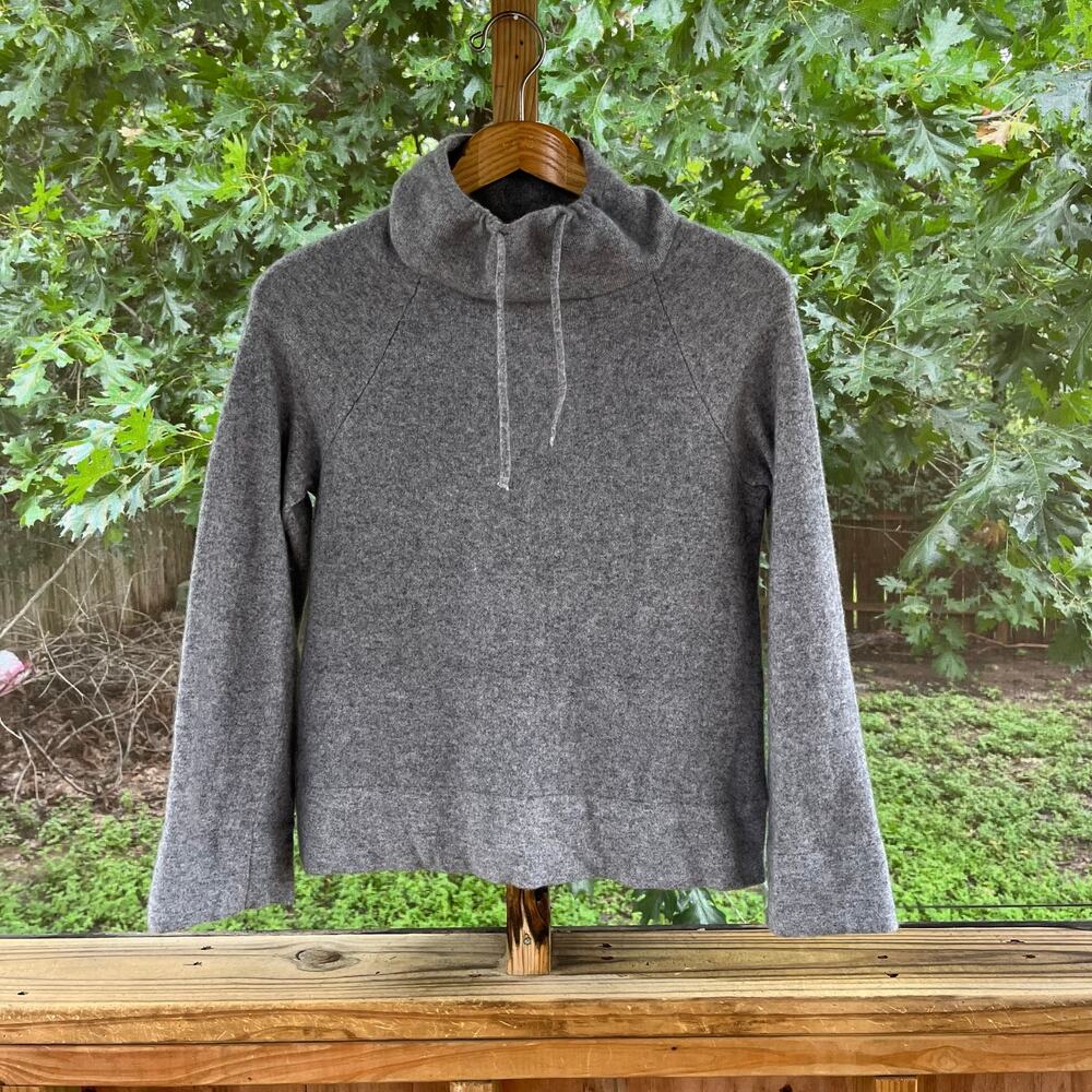 Ann Taylor Women's Grey Wool Blend Turtleneck Sweater Size M